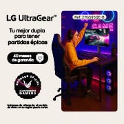 Persona al frente de un Monitor Gamer UltraGear OLED de 27''